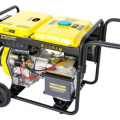 Генератор CHAMPION DG6501E дизель (5/5,5кВт 8,9л.с., 12,5л, 99кг, 12V старт колеса счетчик)